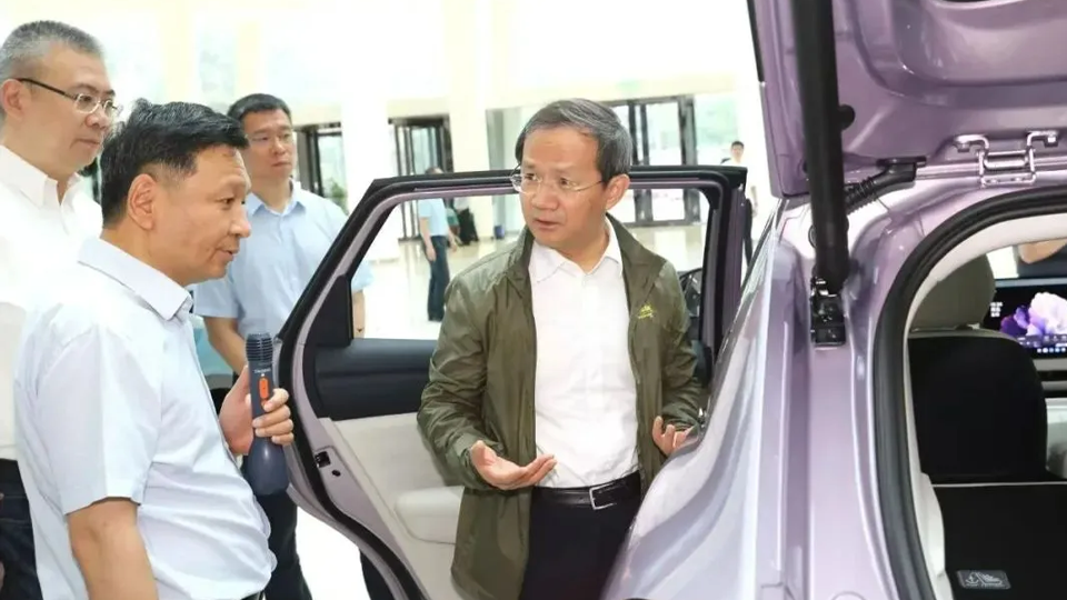 市委副书记、市长殷勇调研米乐m6官网登录入口集团，强调要当好本市汽车产业中坚力量